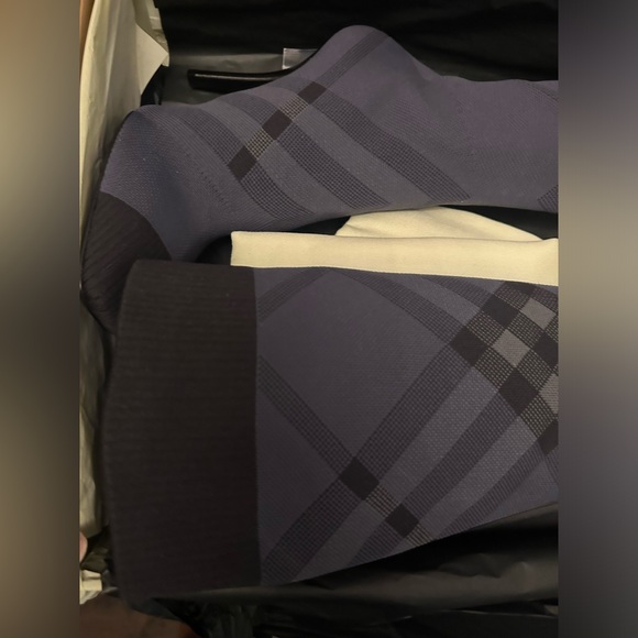 BURBERRY DOLMAN NAVY GRAY KNITTED CHECK KNEE HIGH HEEL SOCK BOOTS - Picture 5 of 11